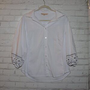 🤍🖤 Hope & Harlow White Button‑Down Shirt · Size Large · embroidered sleeves